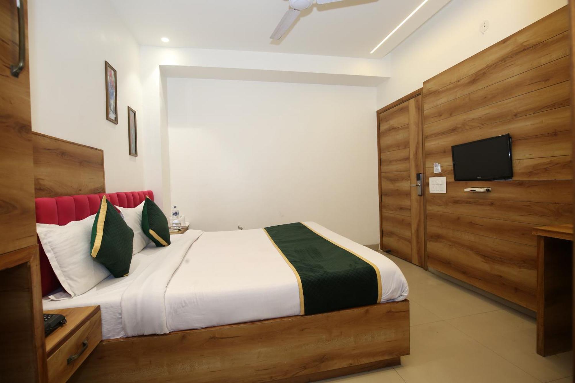 Hotel Rv Regency Amritszár Kültér fotó