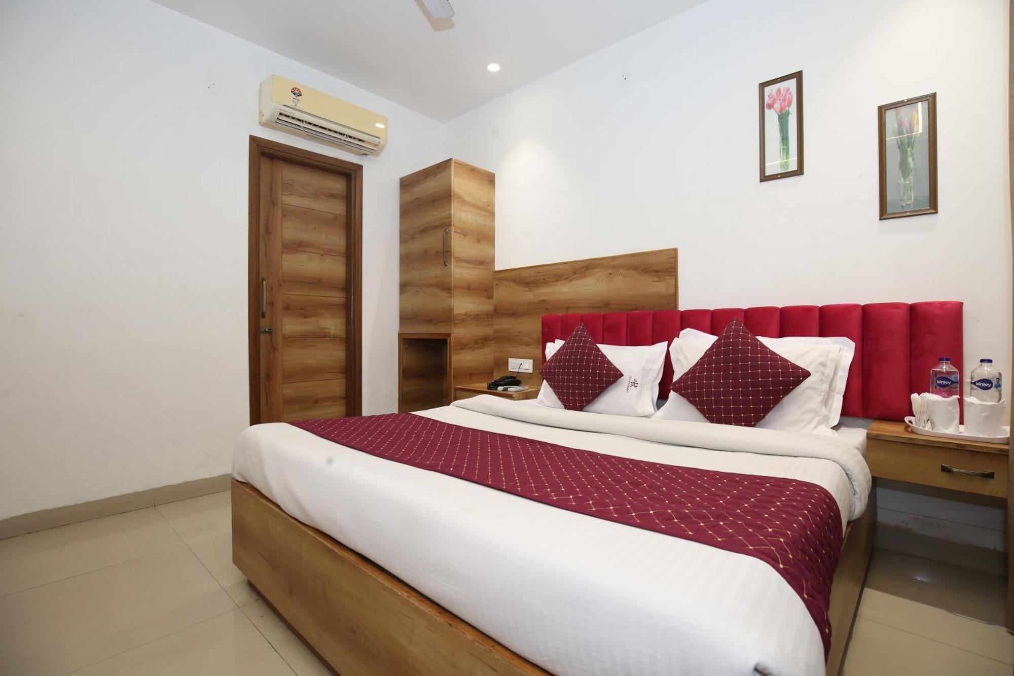 Hotel Rv Regency Amritszár Kültér fotó