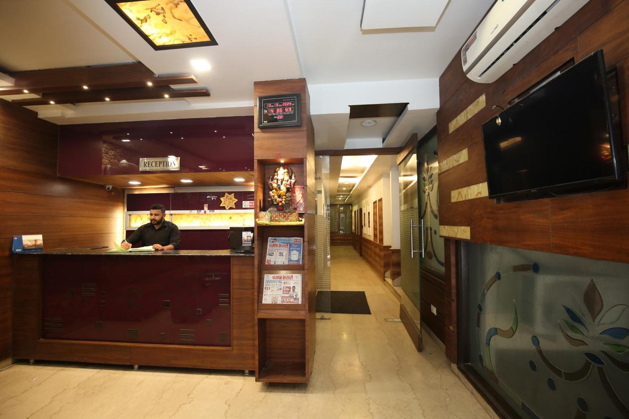 Hotel Rv Regency Amritszár Kültér fotó